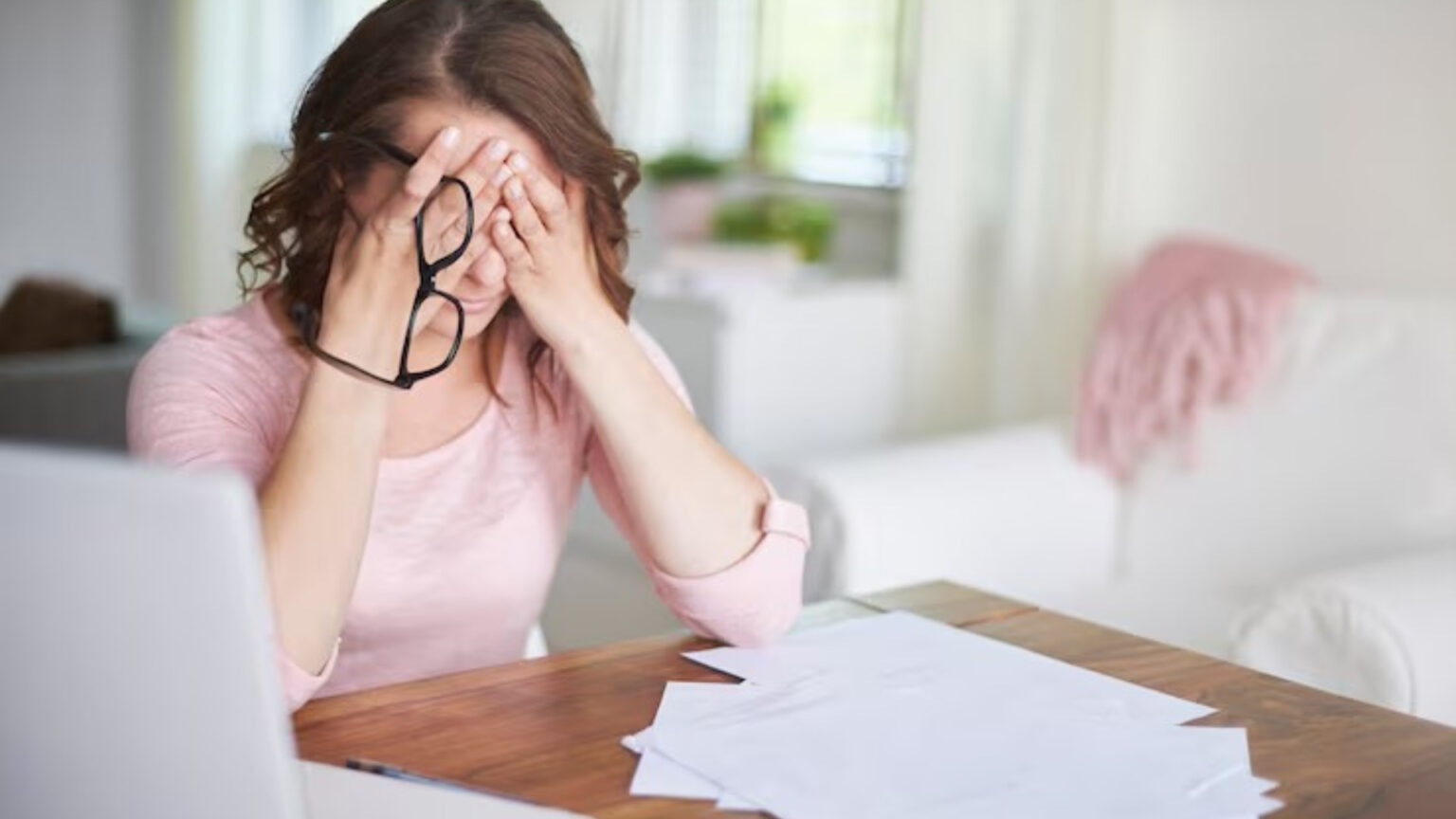 Endividamento no Brasil: Limites do Crédito em Foco