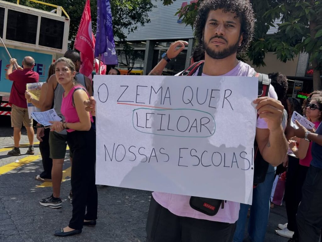 Greve da Educação em Minas: Manifestações em BH Intensificam Pressão sobre o Governo Zema
