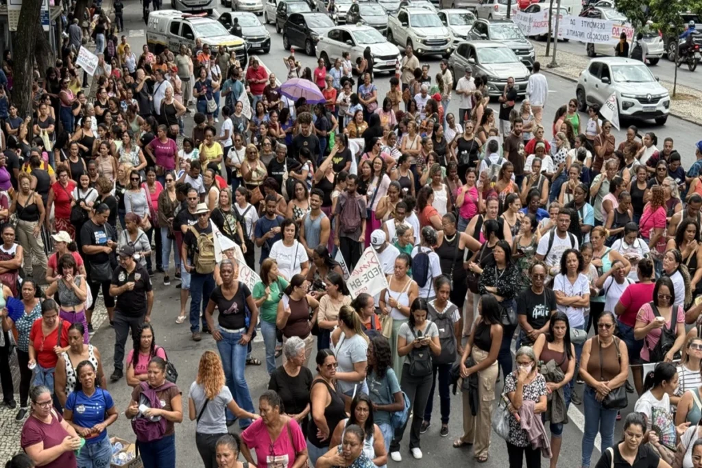 Greve dos Terceirizados da Educação em BH: Acordo Põe Fim à Paralisação Após 17 Dias