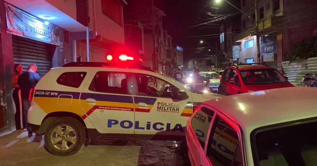 Homem de 39 anos é assassinado em frente à sua residência em Belo Horizonte
