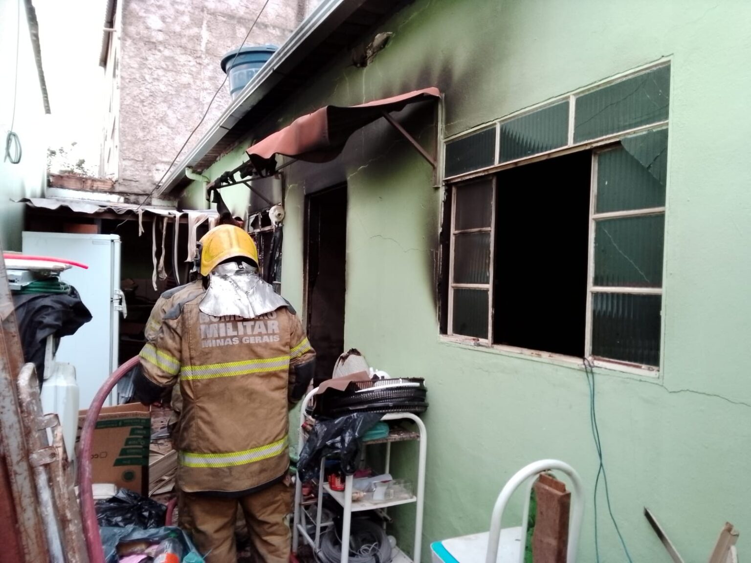 Incêndio Trágico em Ribeirão das Neves: Homem Perde a Vida em Casa