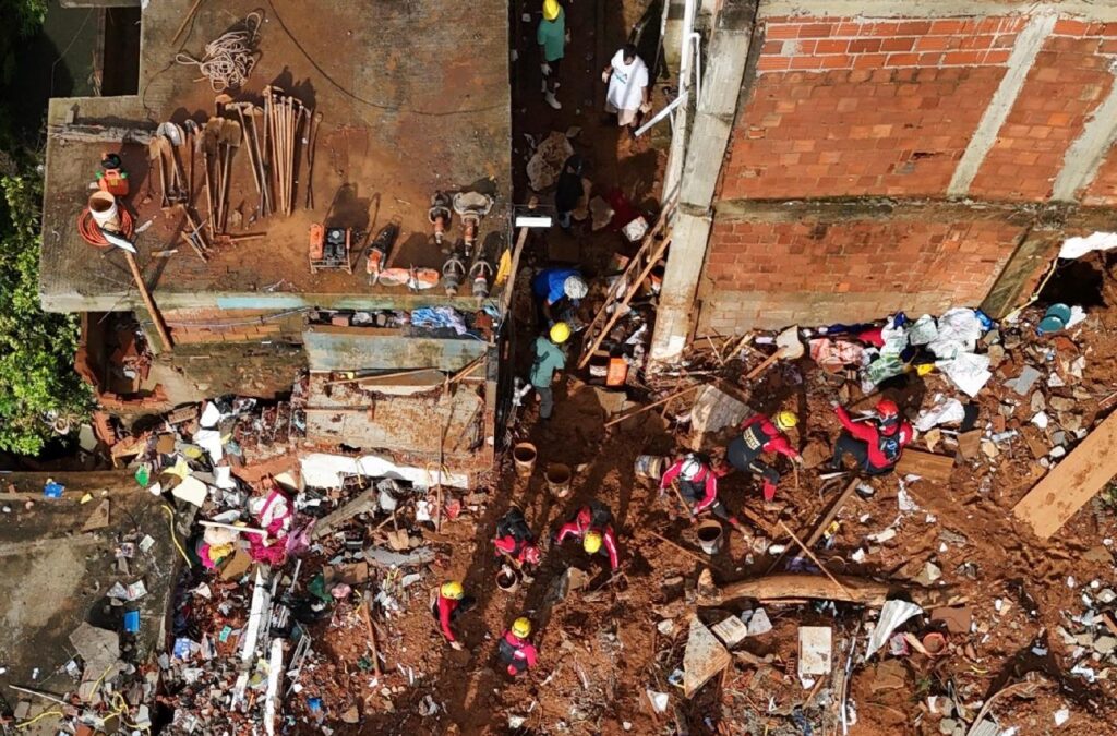 Leão XIV manifesta apoio às vítimas das enchentes em Minas Gerais