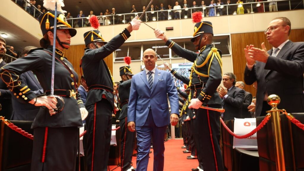 Mateus Simões Assume Governo de Minas Gerais em Cerimônia na ALMG