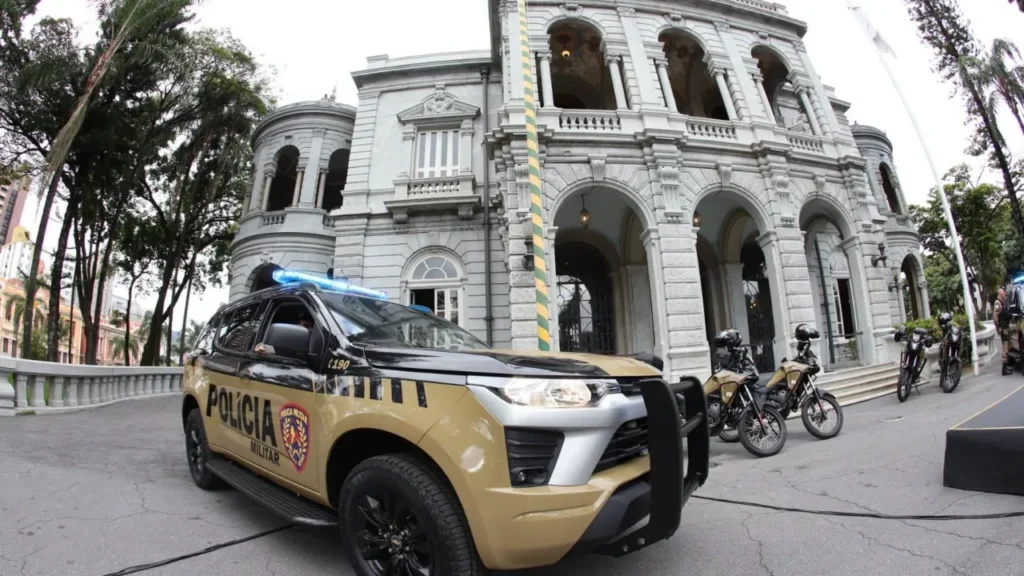 Motorista Baleado em Pedro Leopoldo: Passageiro Assume Direção em Ação Heroica Motorista Baleado em Pedro Leopoldo: Passageiro Assume Direção em Ação Heroica