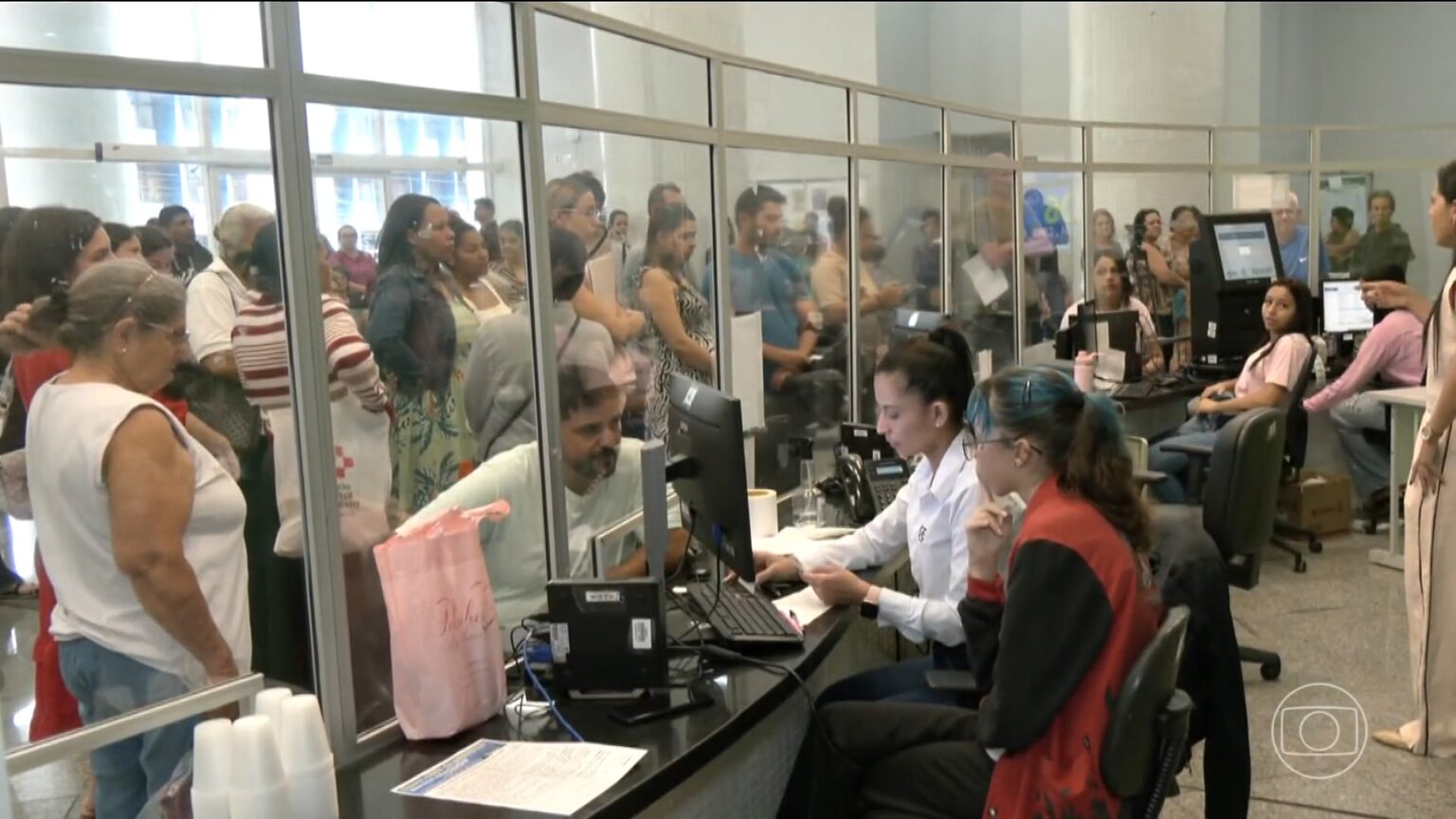 Mutirão de Atendimento do Ministério da Saúde: Atendimento para Mulheres em Fila de Espera Mutirão de Atendimento do Ministério da Saúde: Atendimento para Mulheres em Fila de Espera