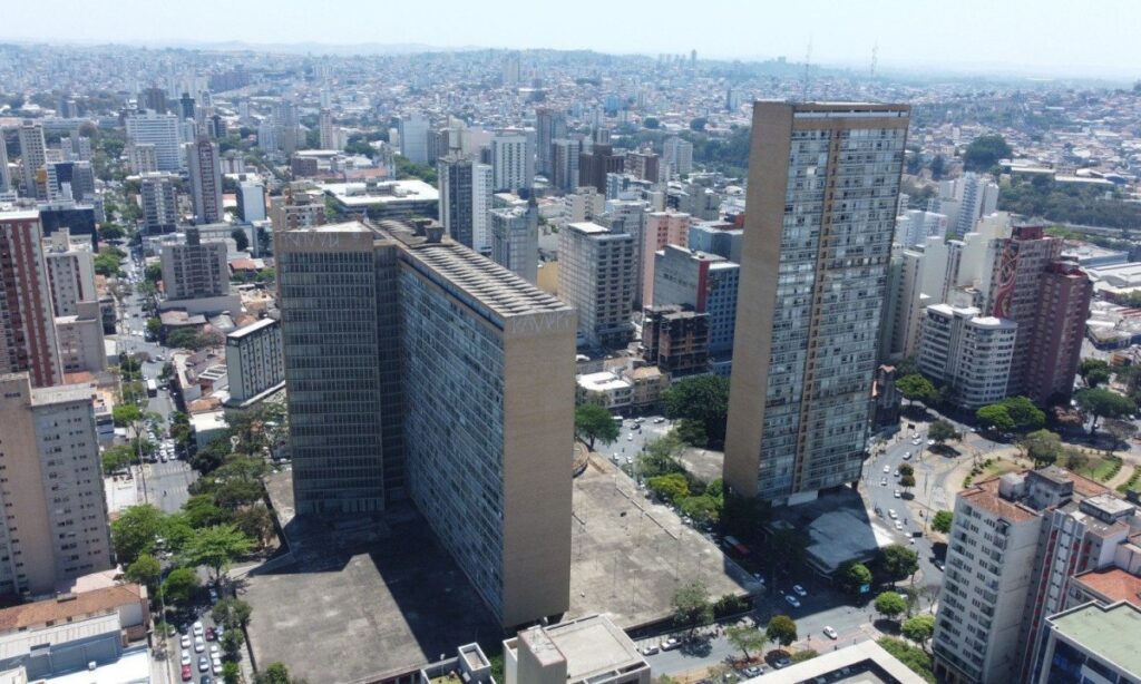 Previsão do Tempo em BH: Chuva Rápida e Temperaturas Variadas Neste Domingo