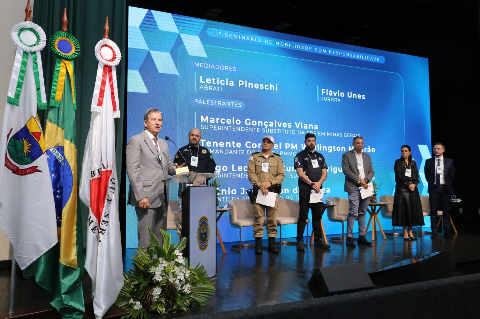 Seminário em BH: Estratégias para Combater o Transporte Clandestino e Proteger Passageiros Seminário em BH: Estratégias para Combater o Transporte Clandestino e Proteger Passageiros