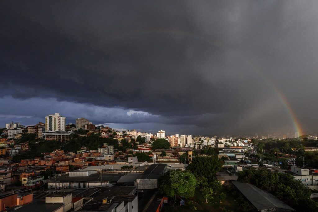 Alerta Amarelo de Chuvas Intensas Atinge BH e 571 Cidades de Minas Gerais