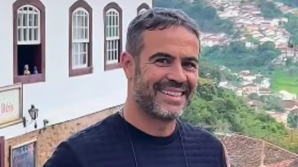 Artur Jorge Aproveita Folga Após Vitória do Cruzeiro com Visita a Ouro Preto