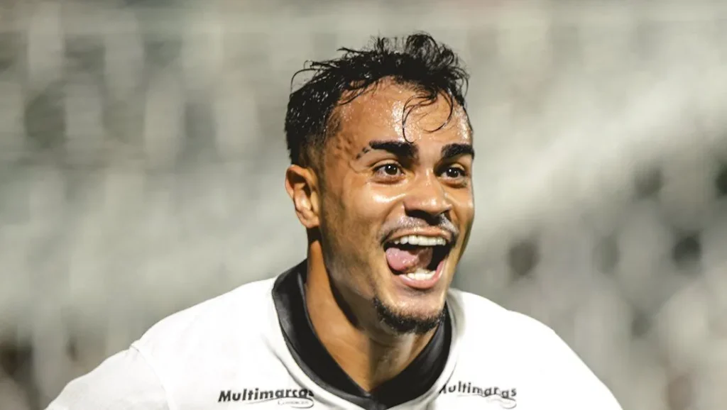 Atlético-MG Goleia Chapecoense e Conquista Primeira Vitória como Visitante no Brasileirão