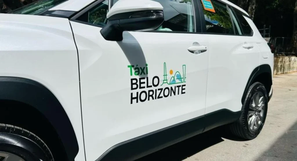 Belo Horizonte Moderniza Transferência de Permissões de Táxi com Novas Regras