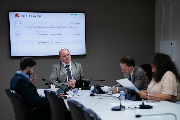 Comissão de Serviço Público Avança Projetos na Câmara de Curitiba Comissão de Serviço Público Avança Projetos na Câmara de Curitiba