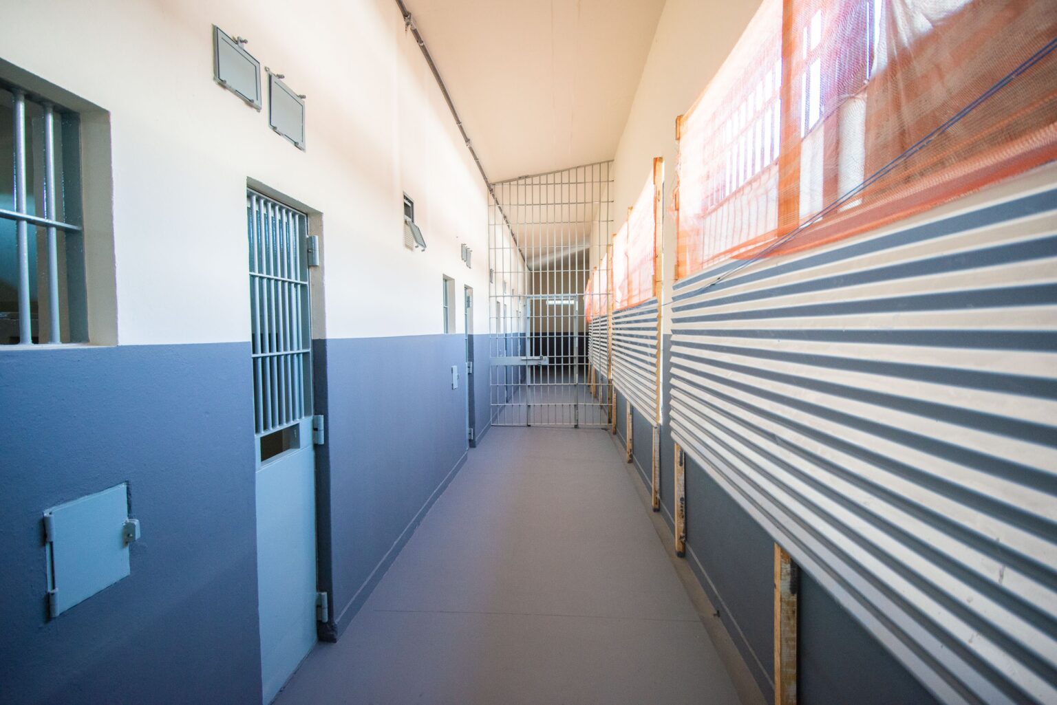 Confronto em Presídio de Vespasiano: Policiais Penais Trocam Tiros com Suspeito