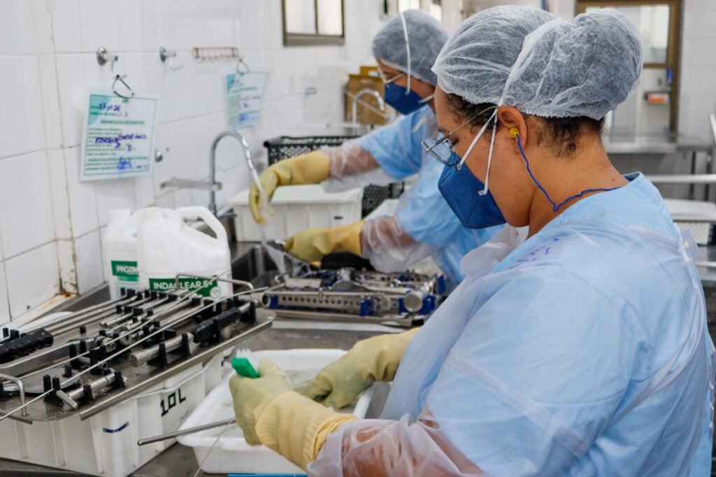 Crer Aumenta Segurança do Paciente com Esterilização de Mais de 27 Mil Itens Mensais Crer Aumenta Segurança do Paciente com Esterilização de Mais de 27 Mil Itens Mensais