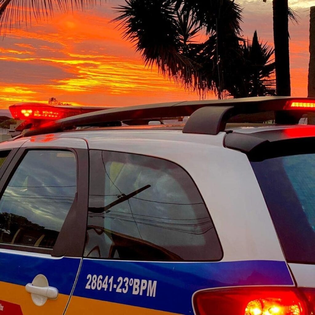 Criança de 3 anos é baleada em perseguição policial em BH: estado é estável Criança de 3 anos é baleada em perseguição policial em BH: estado é estável