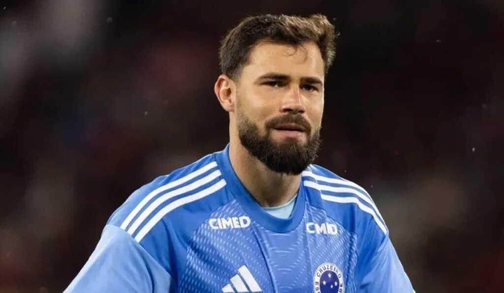 Cruzeiro Analisa Situação de Matheus Cunha no Gol: Qual é o Seu Valor Atual? Cruzeiro Analisa Situação de Matheus Cunha no Gol: Qual é o Seu Valor Atual?