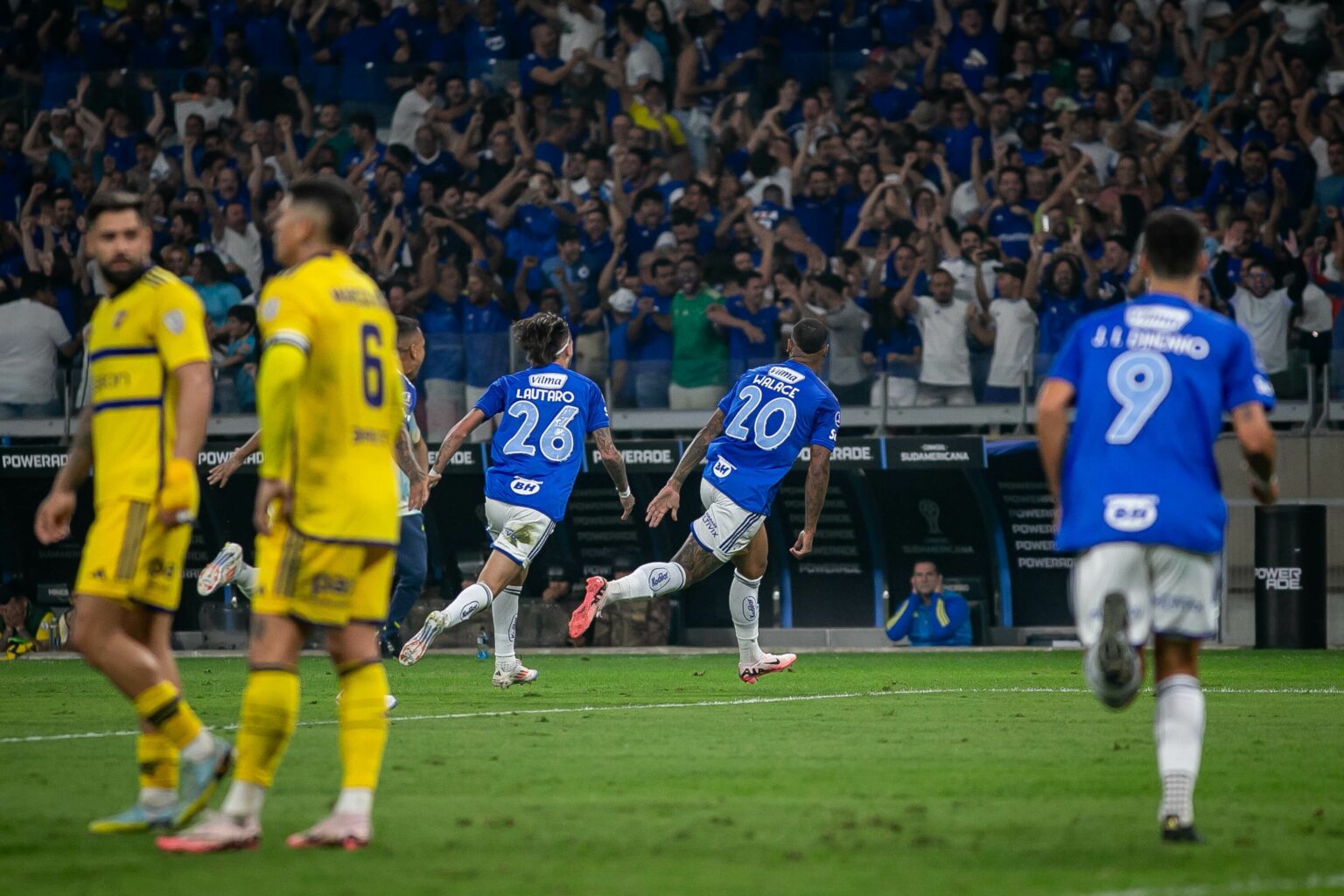 Cruzeiro e Boca Juniors: Rivalidade, Polêmicas e Memórias na Libertadores