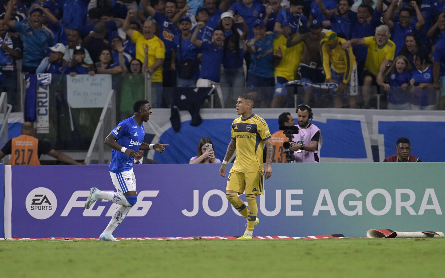 Cruzeiro Exalta 'Maturidade' em Vitória sobre o Boca Juniors
