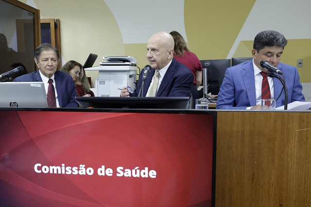 Debate sobre Atraso nos Repasses às Santas Casas do SUS em Minas Gerais Debate sobre Atraso nos Repasses às Santas Casas do SUS em Minas Gerais