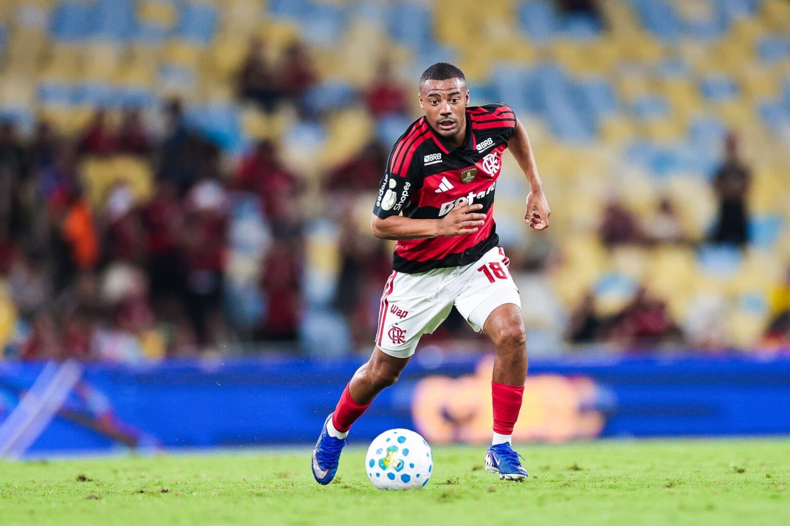 Desfalque no Flamengo: De la Cruz não atuará em campo sintético contra o Atlético-MG