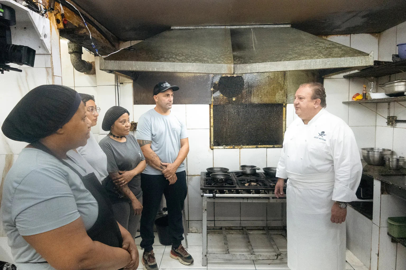 Erick Jacquin Enfrenta Desafios em Minas Gerais no Pesadelo na Cozinha Erick Jacquin Enfrenta Desafios em Minas Gerais no Pesadelo na Cozinha