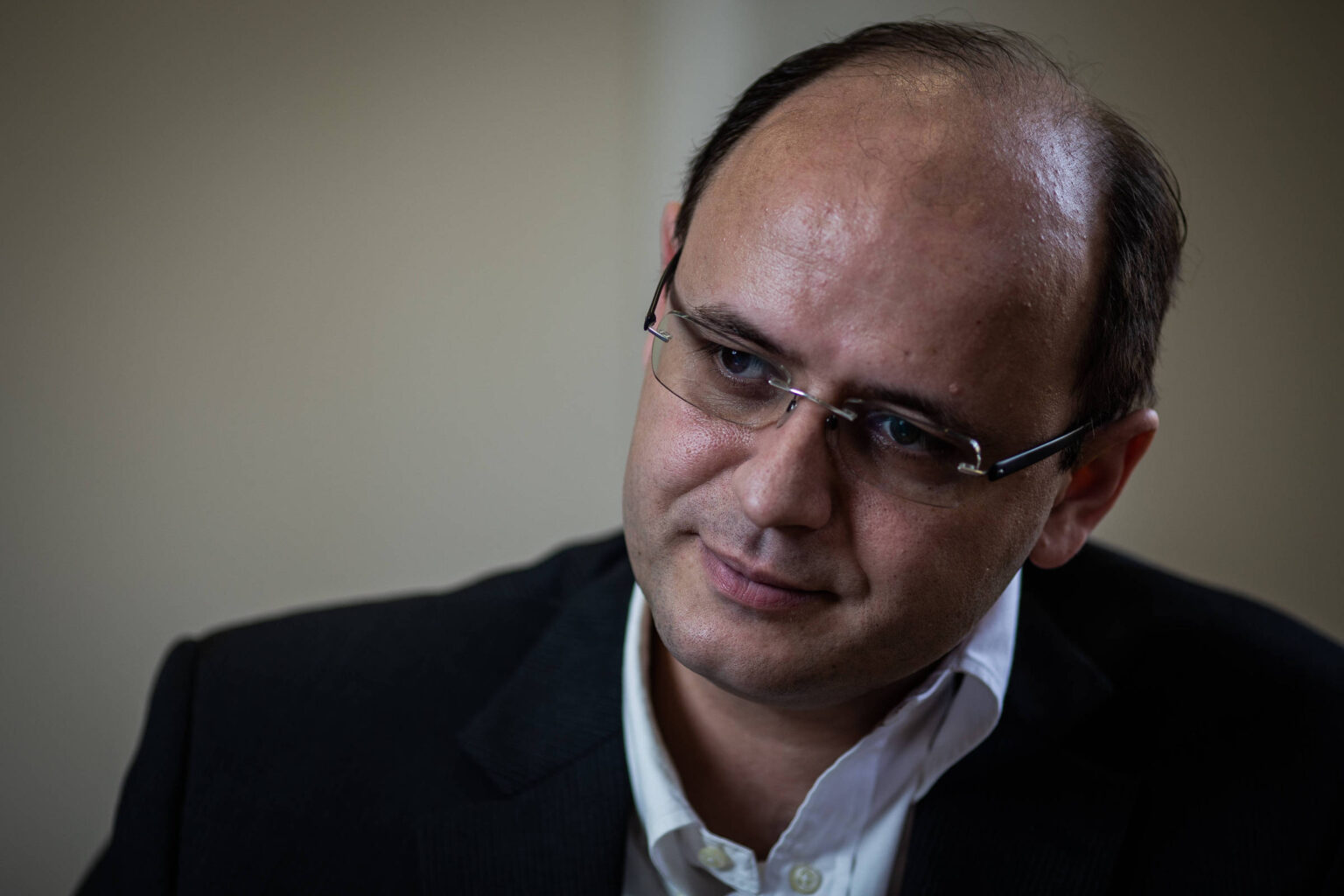 Exoneração do Secretário de Educação de MG Após 8 Meses de Gestão Surpreende Setor