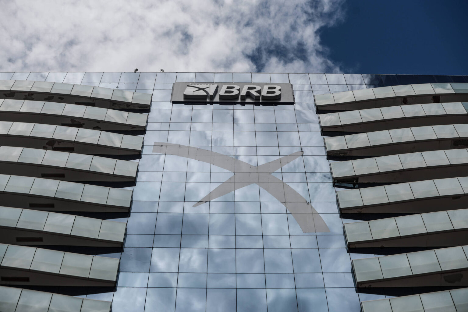 Fraudes Abalam Projeto de Aquisição do Master pelo BRB: Entenda os Detalhes Fraudes Abalam Projeto de Aquisição do Master pelo BRB: Entenda os Detalhes