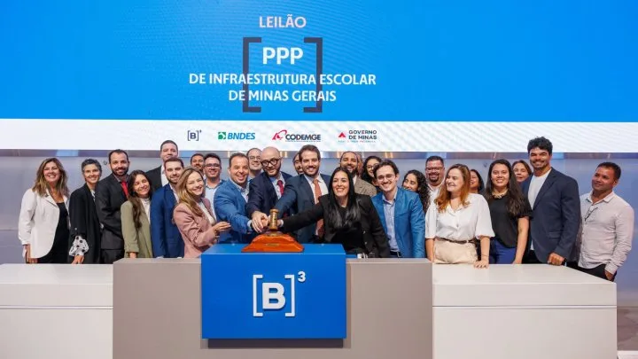 Governo de Minas Gerais e Parceria com BTG Pactual: Entrega de 95 Escolas em Debate Governo de Minas Gerais e Parceria com BTG Pactual: Entrega de 95 Escolas em Debate