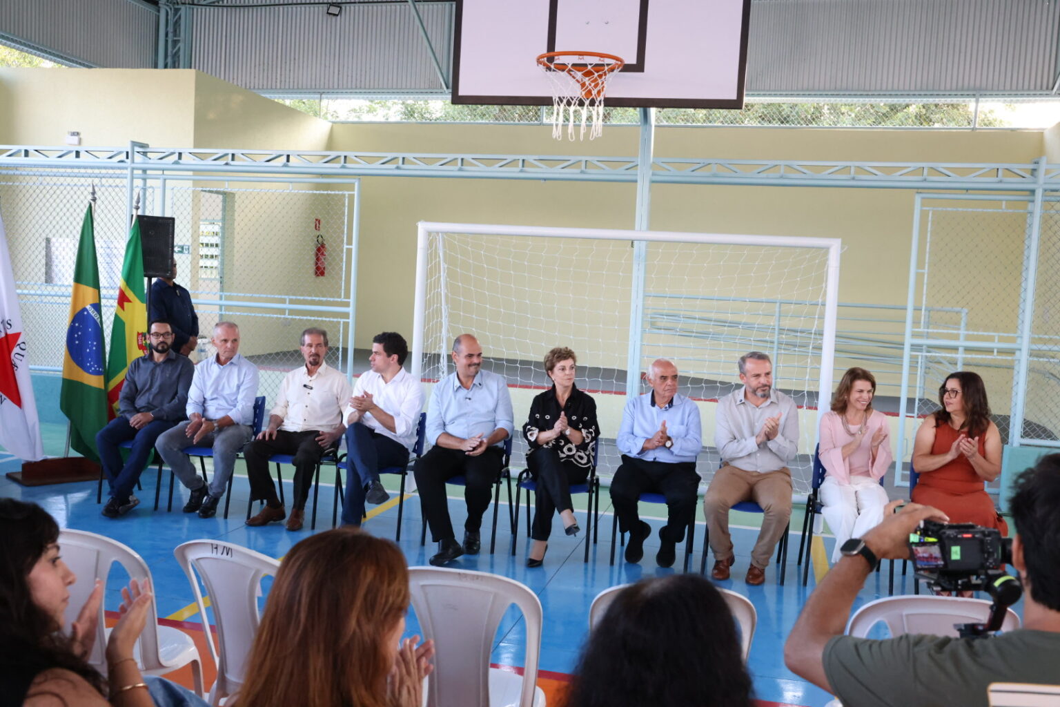 Governo de Minas Investe em Qualidade Educacional com Nova Quadra Poliesportiva em Andradas