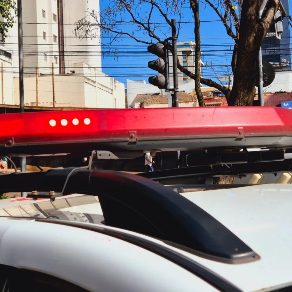 Homicídio em Betim: Homem é Detido por Morte a Pedradas Após Confusão em Bar Homicídio em Betim: Homem é Detido por Morte a Pedradas Após Confusão em Bar