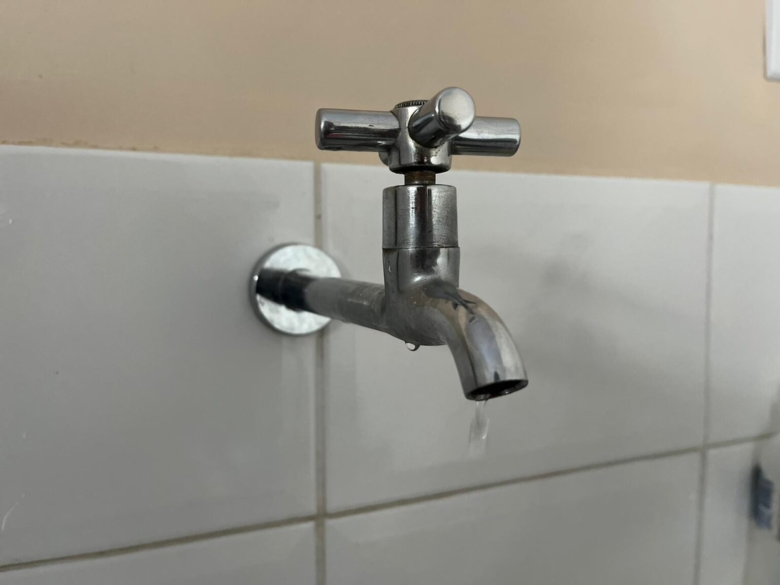 Interrupção no abastecimento pode afetar bairros de BH e outras 15 cidades neste domingo