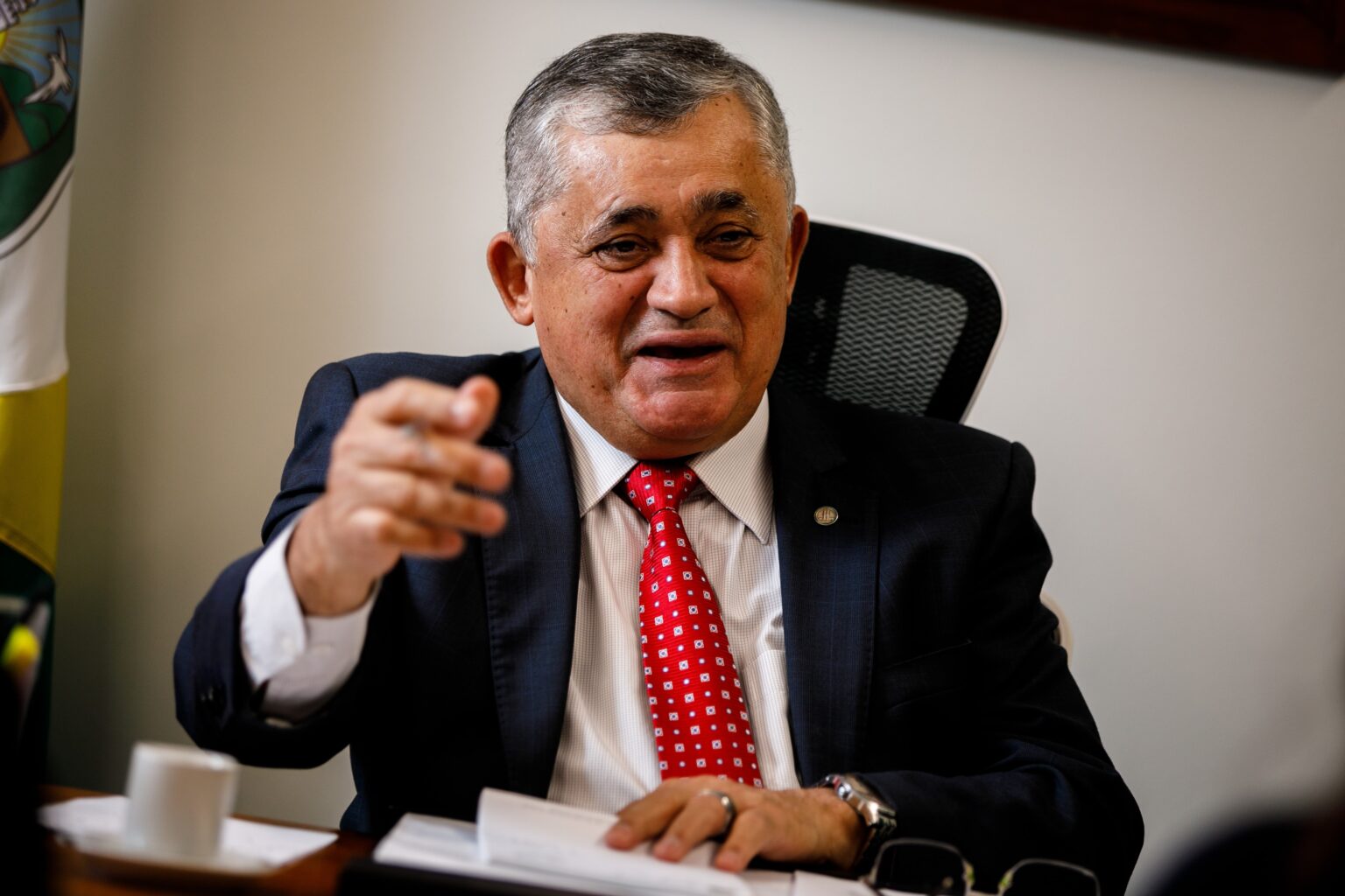 José Guimarães: Novo Comandante da Articulação Política do Governo Lula