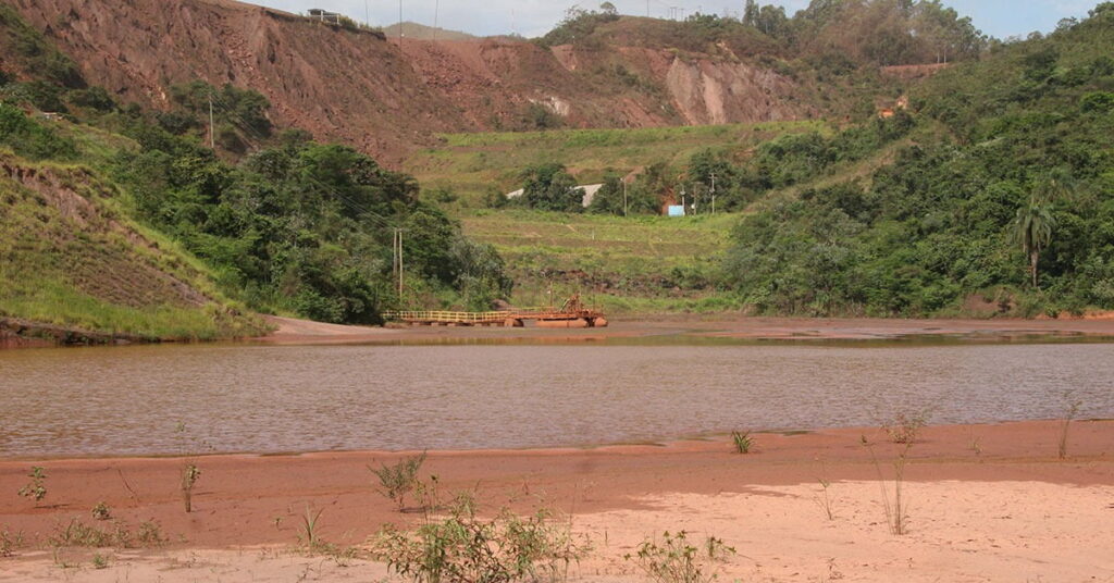 Justiça Convoca Emicon e Entidades para Audiência Crucial em Brumadinho
