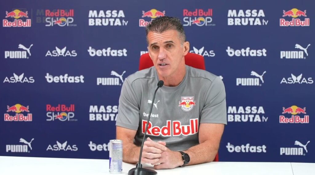 Mancini Destaca Atuação da Equipe Apesar da Derrota para o Cruzeiro: “Grande Jogo” Mancini Destaca Atuação da Equipe Apesar da Derrota para o Cruzeiro: "Grande Jogo"