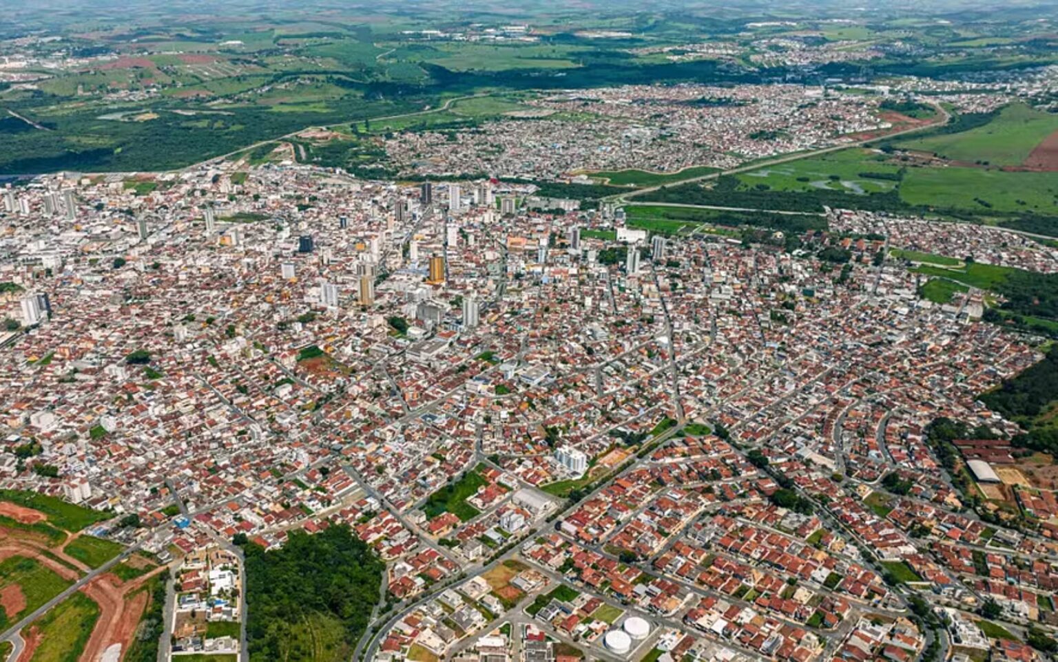 Pouso Alegre é Capital Temporária de Minas Gerais: Ações do Governo Presente Pouso Alegre é Capital Temporária de Minas Gerais: Ações do Governo Presente