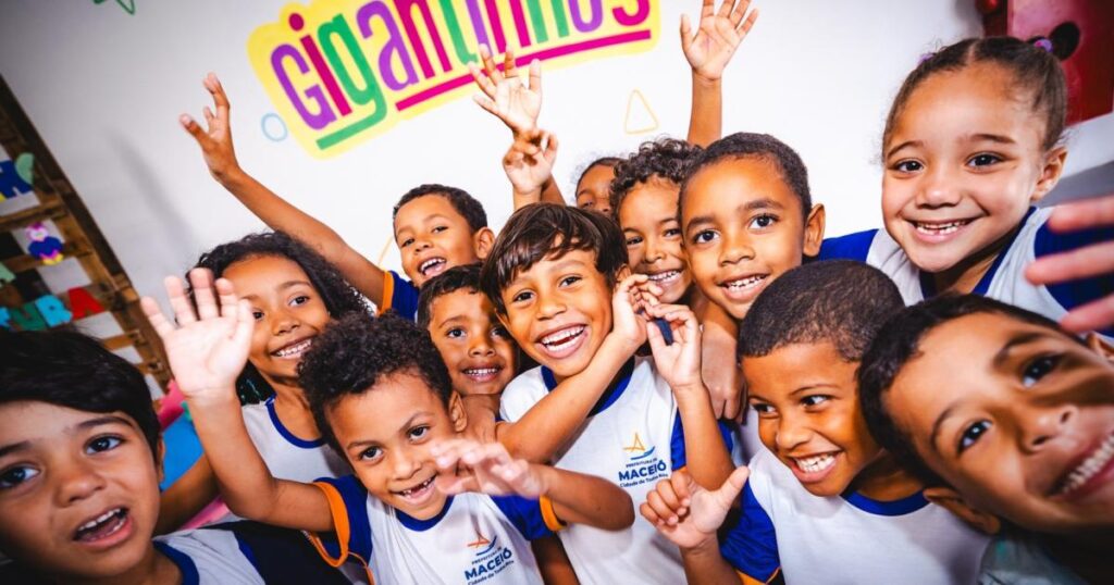 Prefeitura de Maceió Abre Inscrições para PSS da Educação com Mais de 5.700 Vagas Prefeitura de Maceió Abre Inscrições para PSS da Educação com Mais de 5.700 Vagas