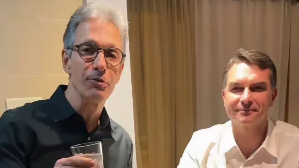 Zema Brinca e Convida Flávio Bolsonaro para Vice na Eleição – CBN Zema Brinca e Convida Flávio Bolsonaro para Vice na Eleição - CBN