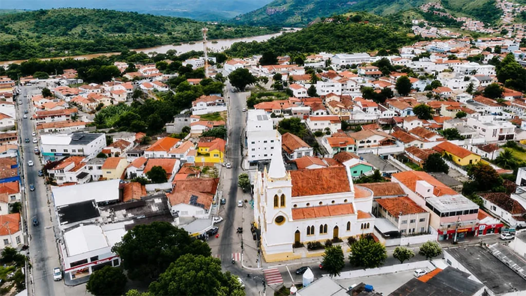 MP de Minas Gerais Freia Gastos Excessivos com Diárias na Câmara de Vereadores de Almenara