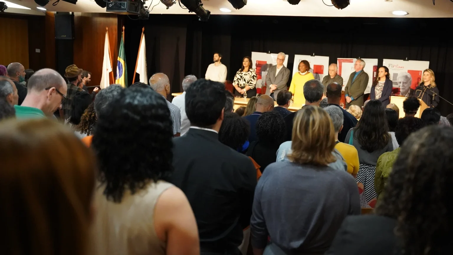 FliMinas 2026: Festival Literário Internacional de Minas Gerais chega a BH com foco em diversidade c