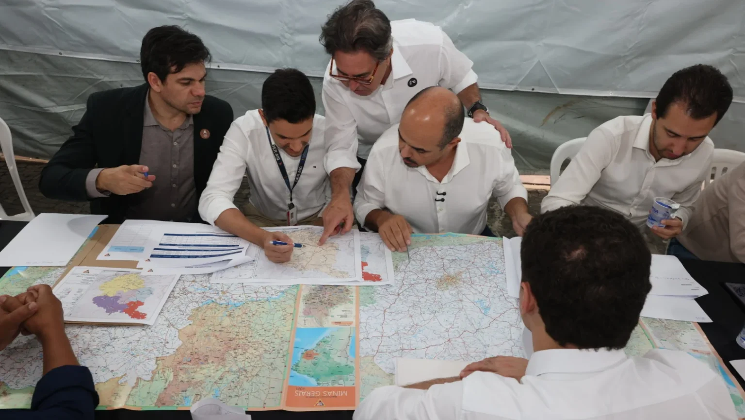 Governo de Minas investe R$ 550 milhões em infraestrutura rodoviária no Sul de Minas Governo de Minas investe R$ 550 milhões em infraestrutura rodoviária no Sul de Minas
