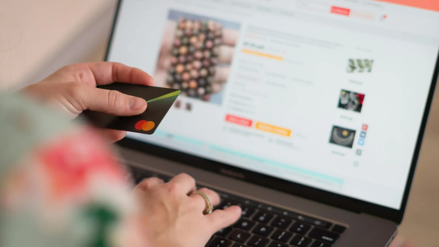 Minas Gerais movimenta R$ 55,4 bilhões em e-commerce e mantém 2º lugar no país Minas Gerais movimenta R$ 55,4 bilhões em e-commerce e mantém 2º lugar no país