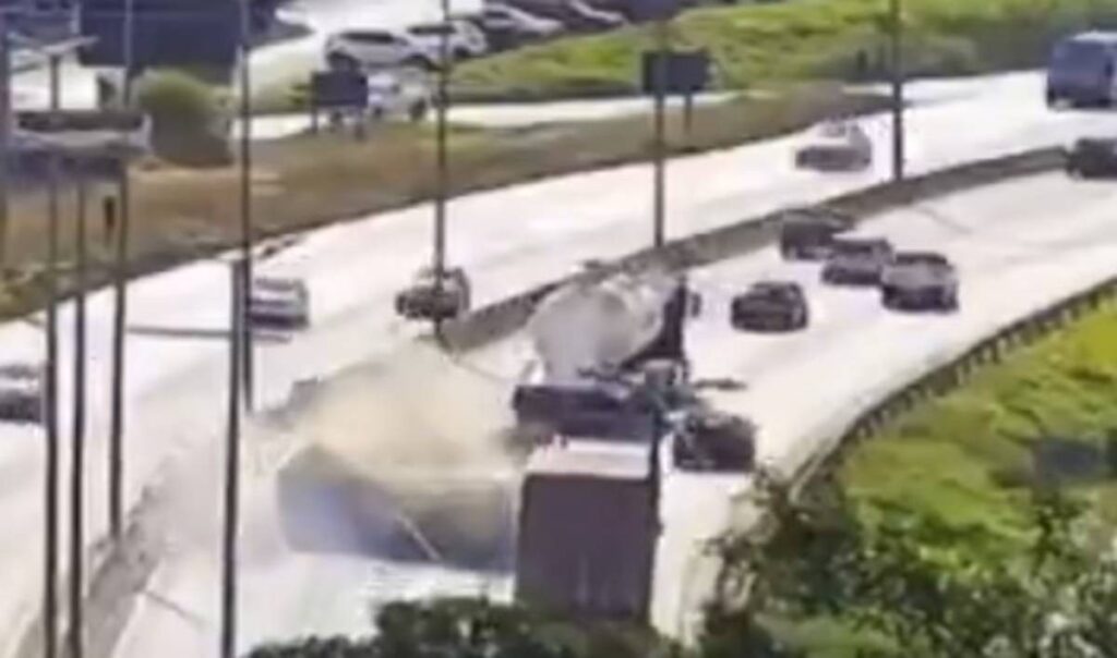 Acidente no Anel Rodoviário: Novo Ângulo Mostra Caminhão Desgovernado Colidindo com Vários Veículos