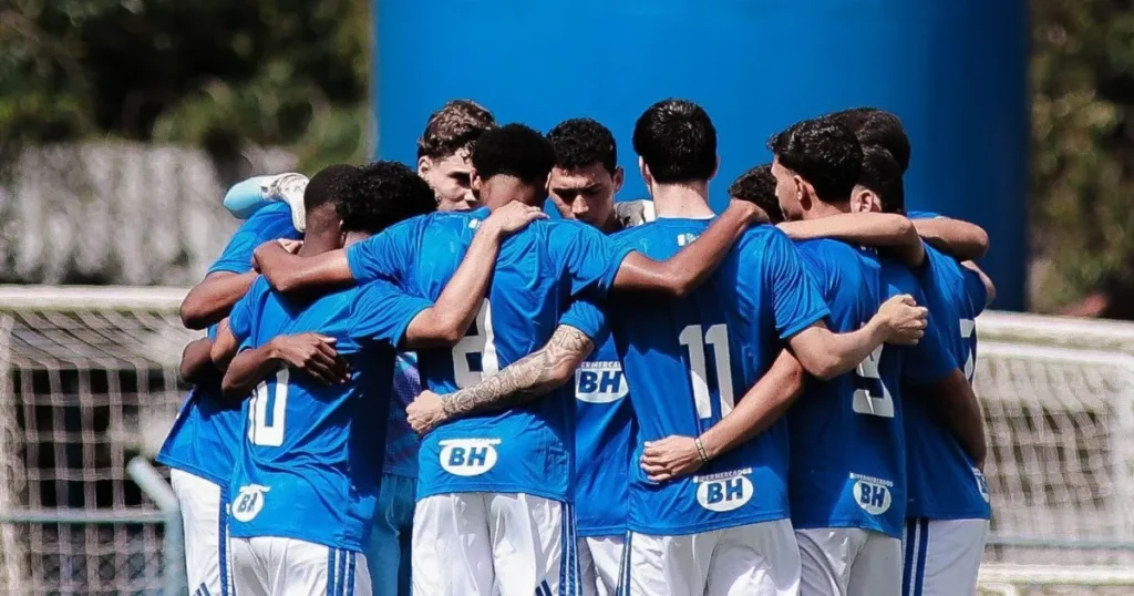Cruzeiro e Atlético-MG: Clássico Mineiro Sub-20 em Ação