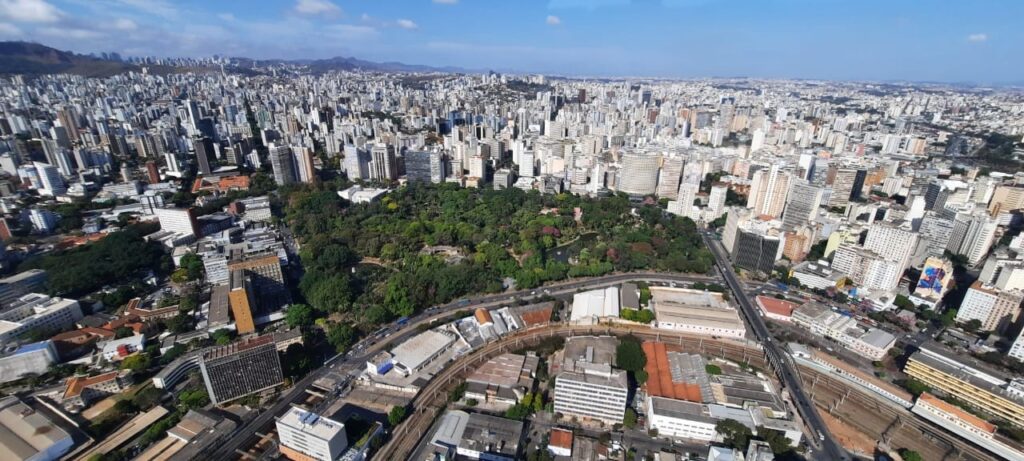 Feriado do Dia do Trabalhador em BH: Serviços Abertos e Fechados