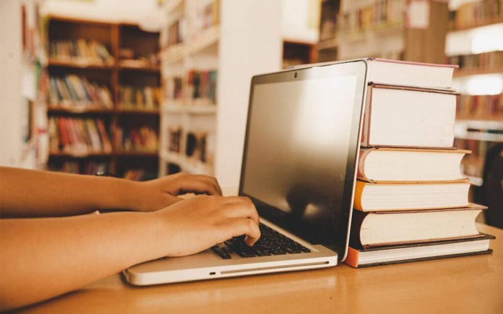 Fundação Rio das Ostras de Cultura e Unip firmam parceria para cursos de pós-graduação