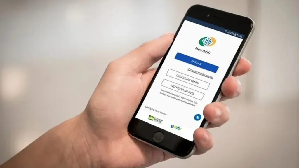 Vazamento no INSS expõe dados de 2,8 milhões de segurados: entenda o impacto