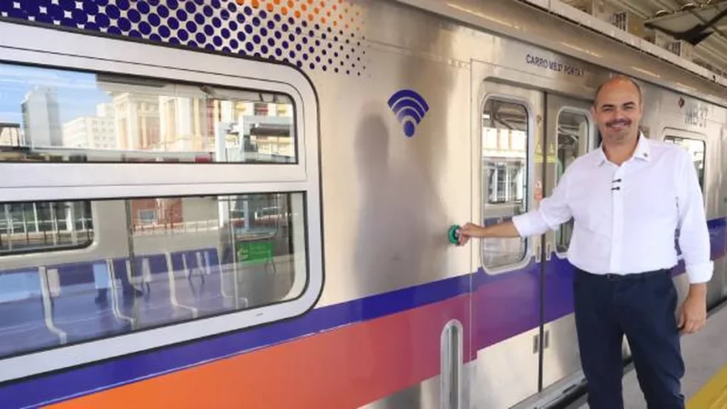 Governo de Minas inaugura primeiro dos 24 novos trens do Metrô da RMBH com investimento de R$ 700 mi