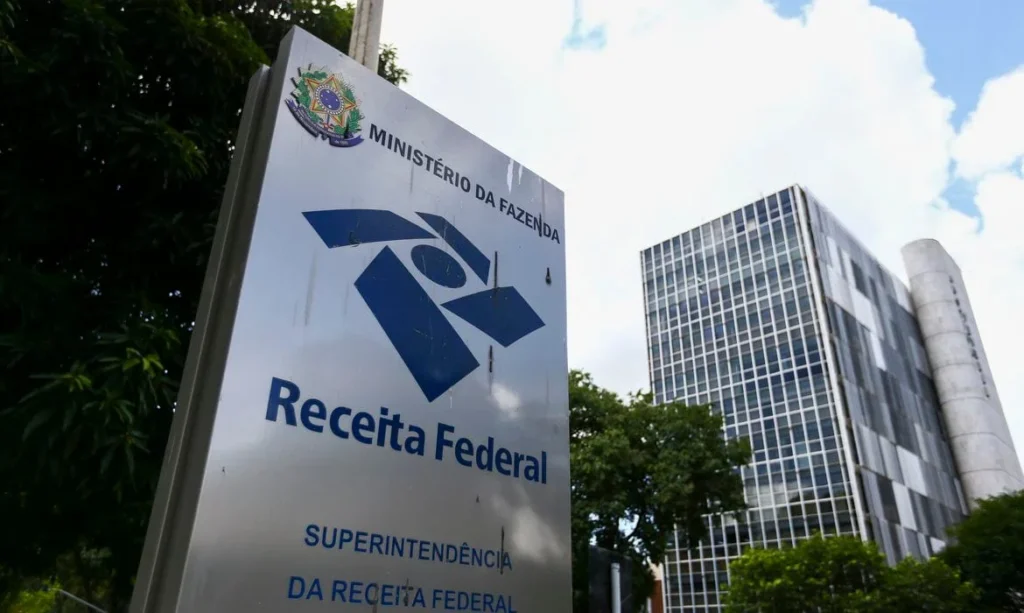 Operação da Receita Federal e PF desmantela esquema de R$ 770 milhões em fraudes tributárias