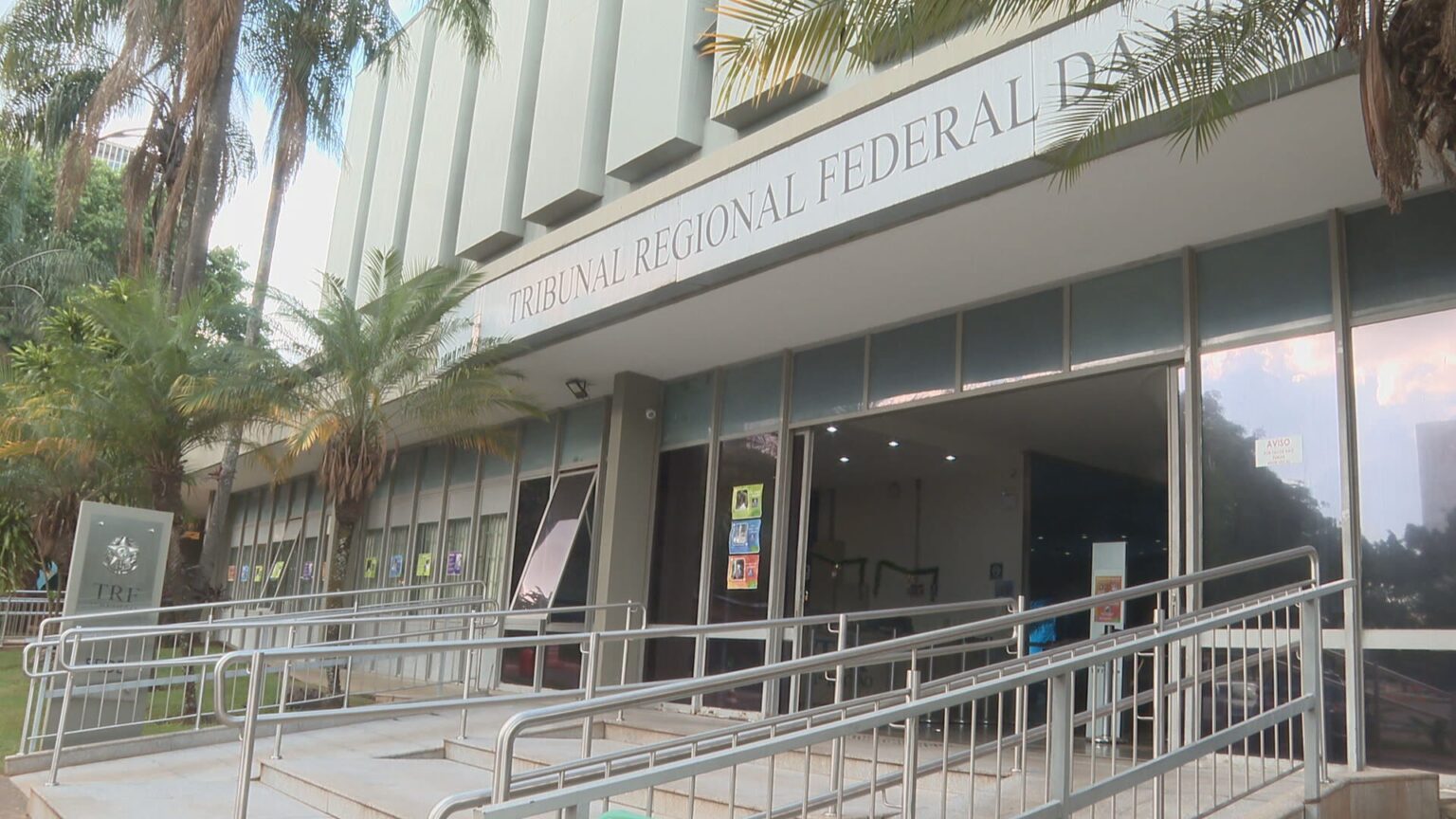 PF Investiga Irregularidades em Precatórios e Seus Impactos nos Fundos de Investimento