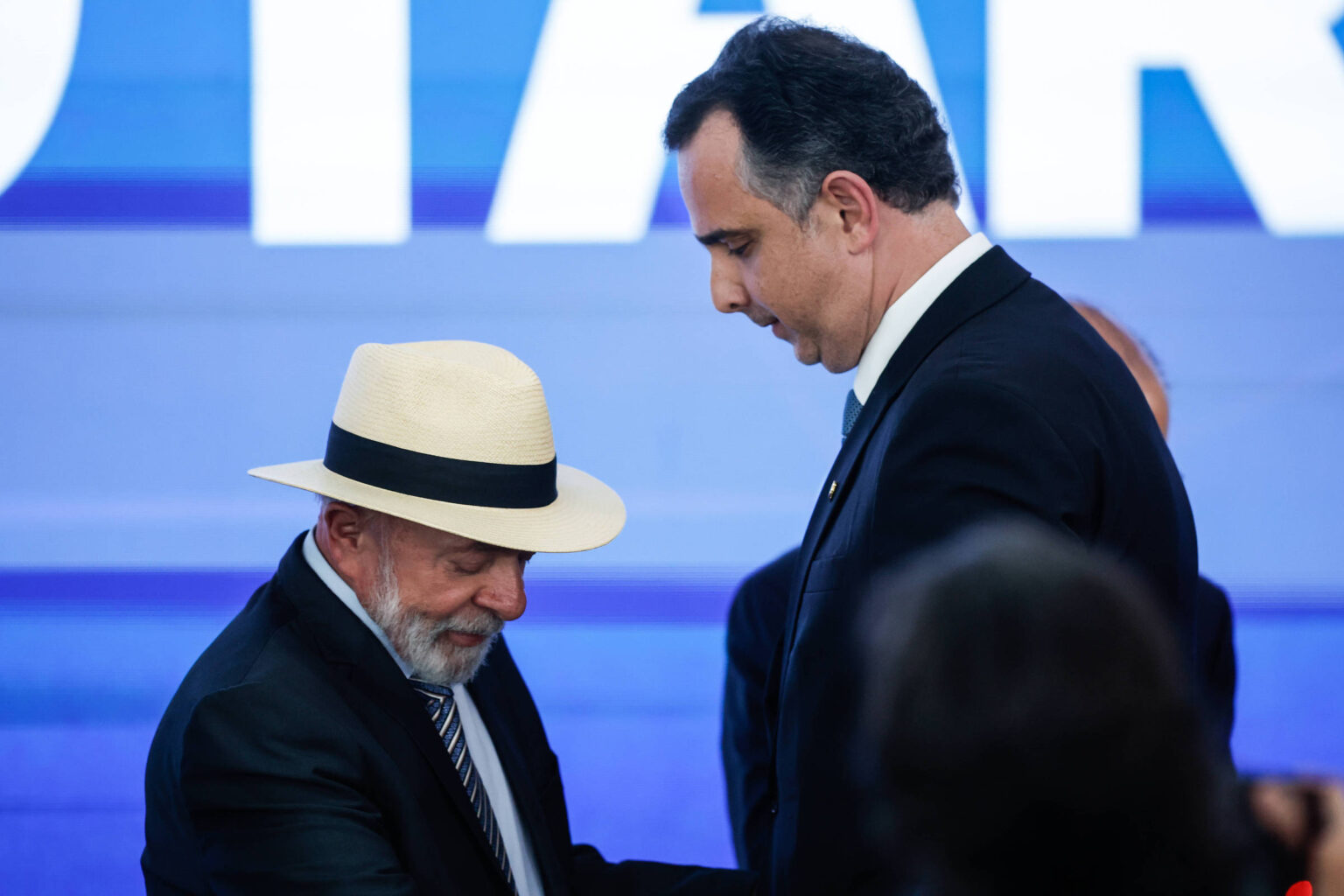 PT busca ex-prefeito de Belo Horizonte para apoiar Lula em Minas Gerais